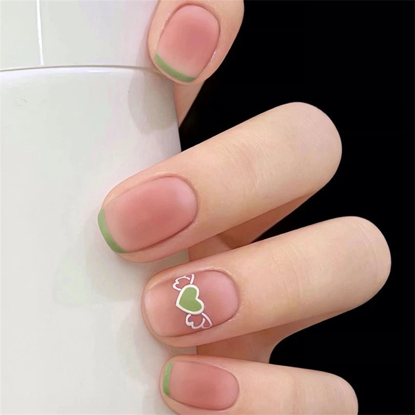 24Pcs/Set Wearing Short Fake Nails for Girls Press on Nail Tips Full Cover Acrylic with Diamonds False Nails Art Free Shipping