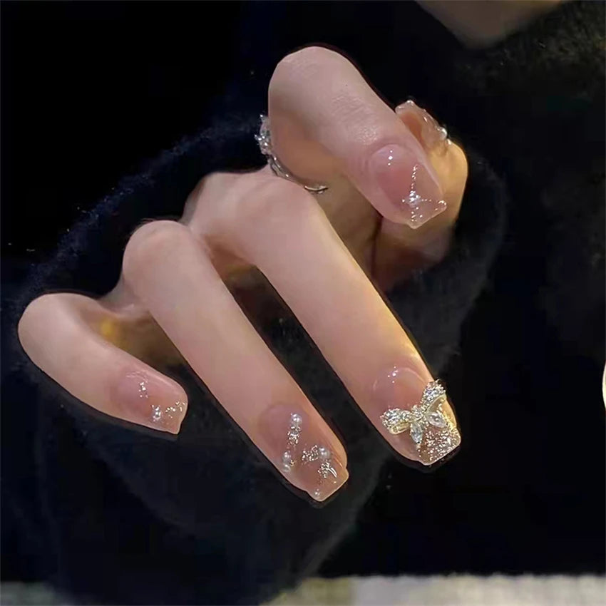 24Pcs/Set Wearing Short Fake Nails for Girls Press on Nail Tips Full Cover Acrylic with Diamonds False Nails Art Free Shipping